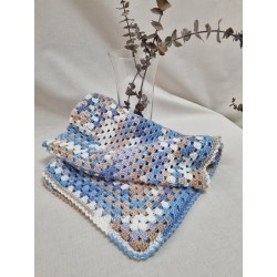 Mantita Croché azul